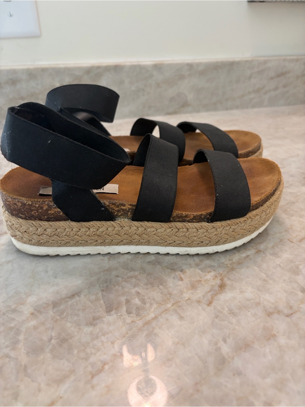 STEVE MADDEN Black Platform Espadrille Sandals